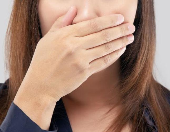 What Causes Bad Breath? Top 8 Dentist-Recommended Solutions for Fresher Breath